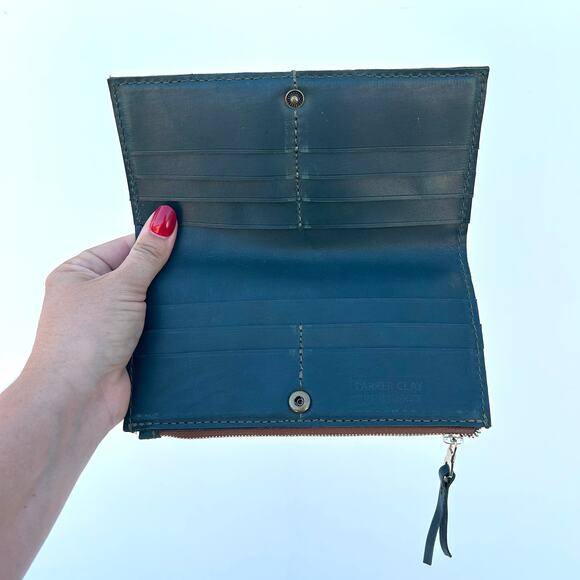 Parker Clay Letty Leather Wallet Forest Green Zip Top Bifold Quality - Picture 6 of 7